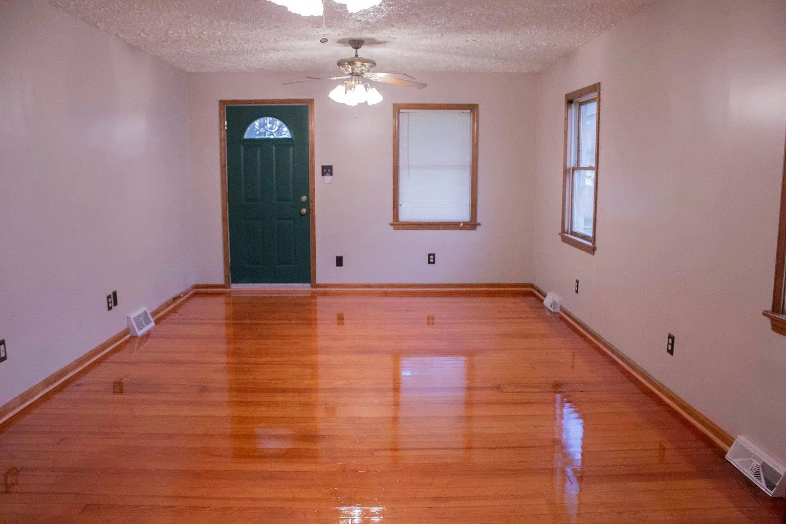 12010 Easton St NE photo 1
