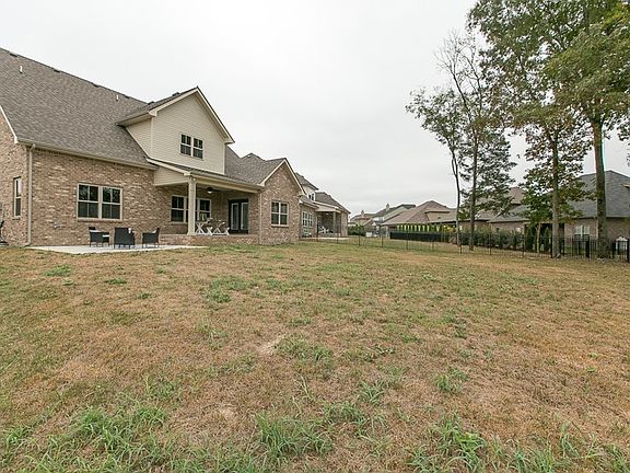 3rd image of 1208 Hensfield Dr