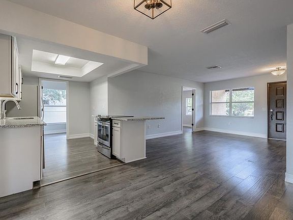 4th image of 4539 Catalonia Way S