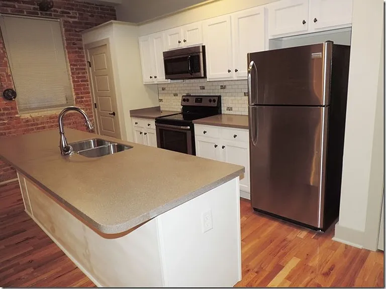 120 Goldsboro St SW — Photo 9