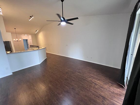 Living Room / Kitchen 2