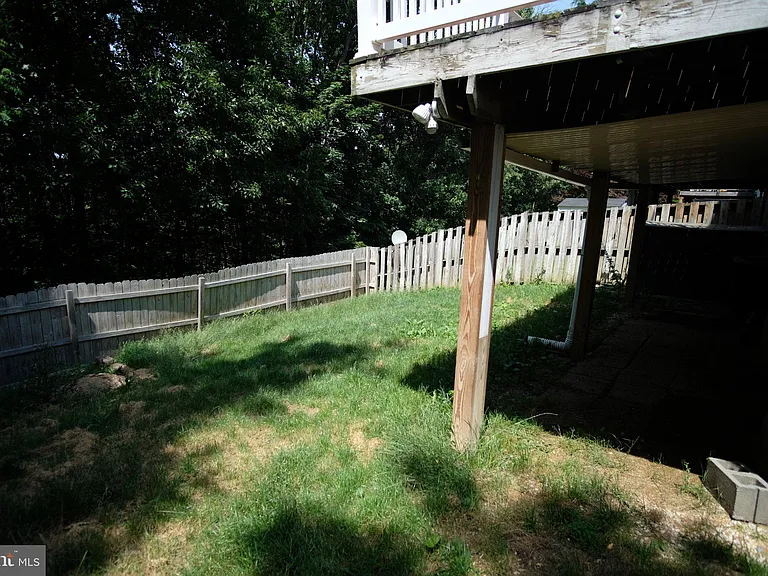 501 Emily Ln — Photo 8
