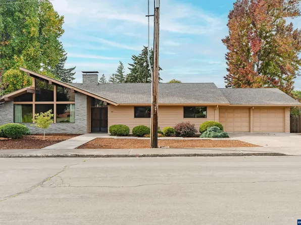 705 W Hills Way NW, Salem, OR 97304