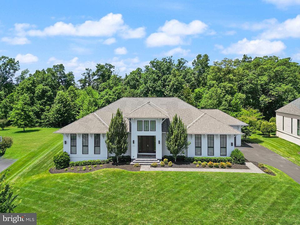 1st image of 23023 Lavender Valley Ct