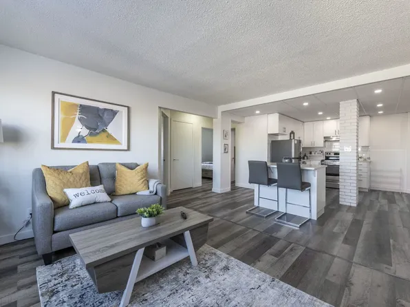 Oak Tower Apartments, 11635 102nd Ave NW #1582471, Edmonton, AB T5K 0R4