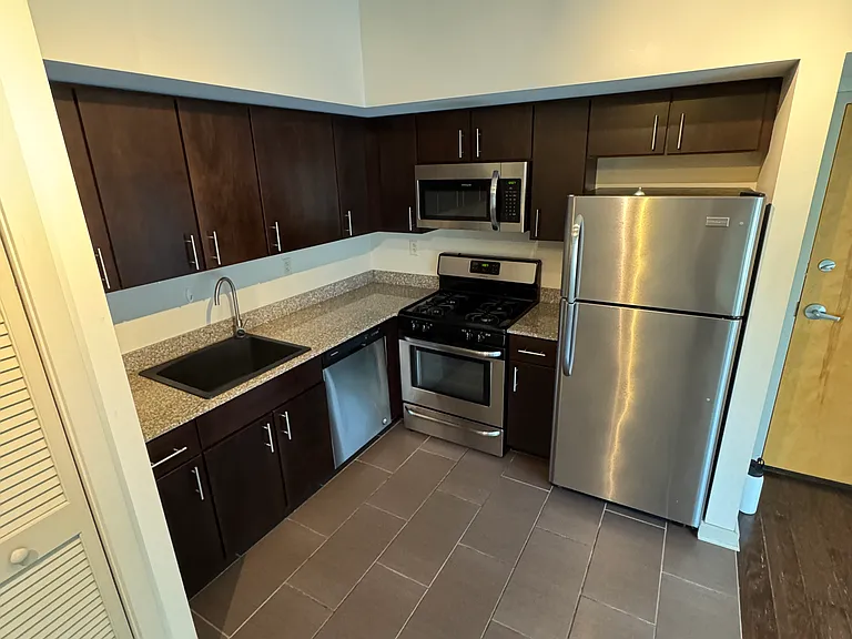 468 Delaware Ave #101 — Photo 3