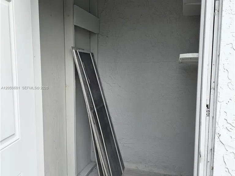 7771 NW 46th St — Photo 25