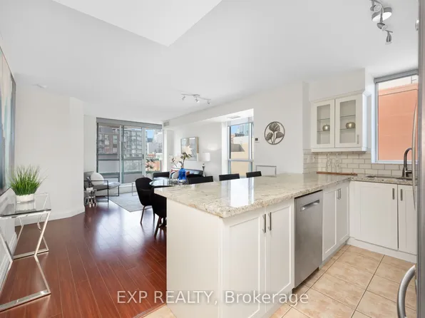 311 Richmond St E #802, Toronto, ON M5A 4S8