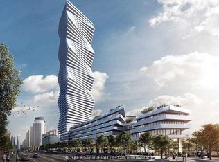 3900 Confederation Pkwy #804, Mississauga, ON L5B 0K7