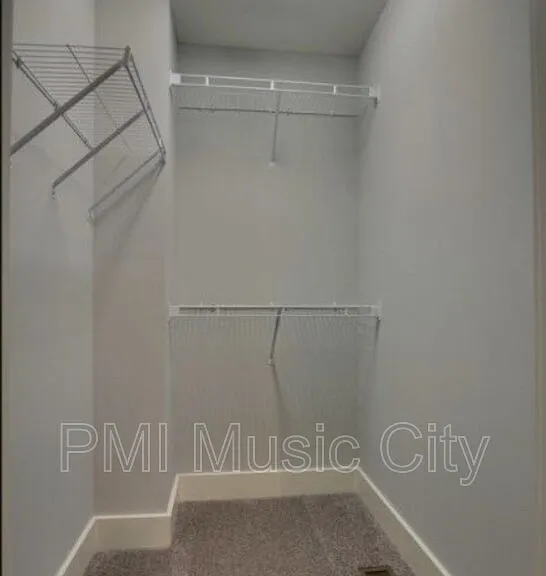 121 Porter Ter — Photo 9