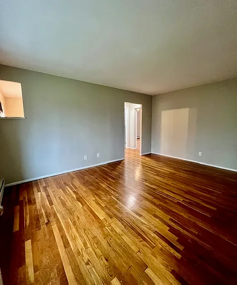 1720-1722 W North Bend Rd — Photo 10