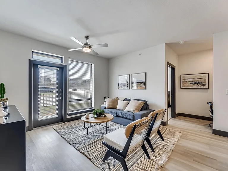 5540 Sofia Pl — Photo 11