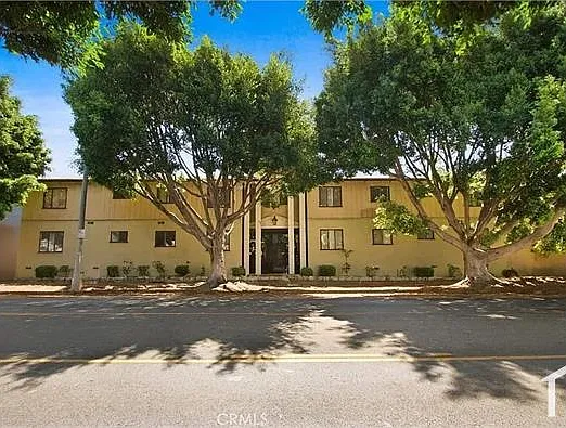 1 bed, 680 sqft, $2,350 — Photo 3