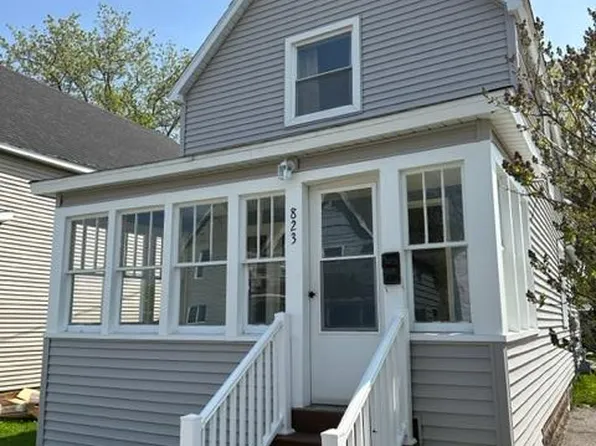 823 Helen St, Sault Sainte Marie, MI 49783