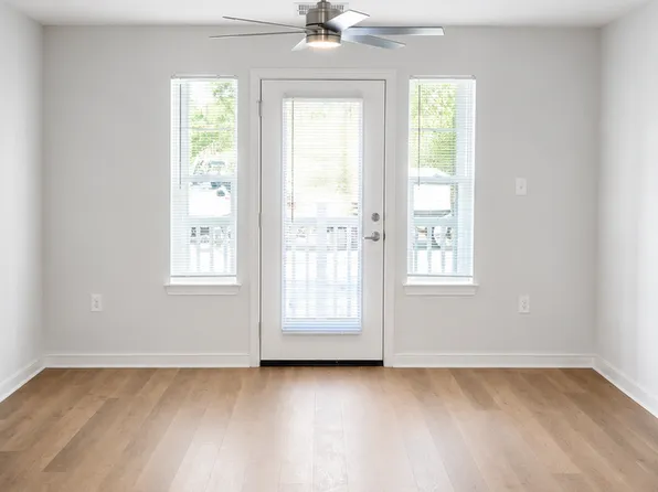 3303 Rozelles Ferry Rd, 3303 Rozzelles Ferry Rd #113, Charlotte, NC 28216