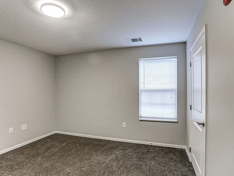 Atz Bedroom