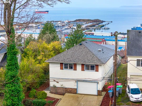 482 Floral St, Astoria, OR 97103