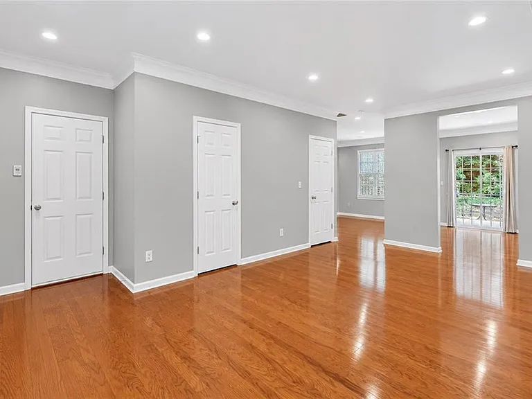 559 Windstone Trl — Photo 7
