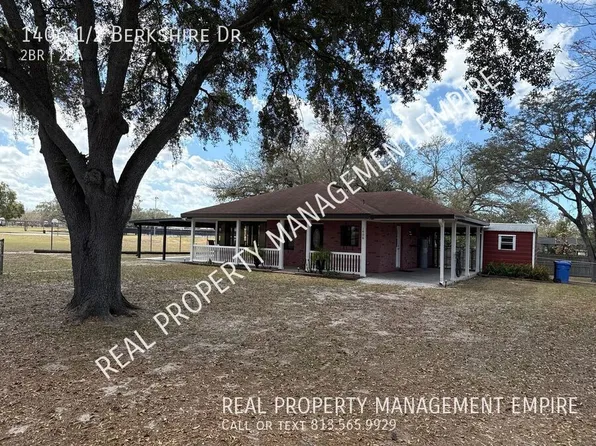 1406 1/2 Berkshire Dr, Brandon, FL 33511