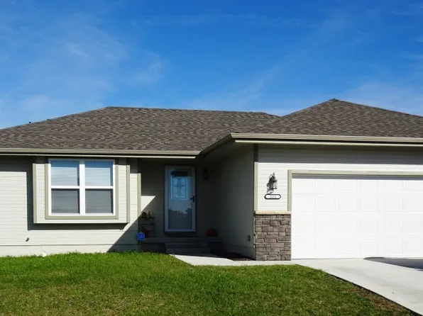 222 SE 43rd Ter, Topeka, KS 66609