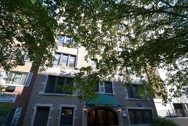 1st image of 1347 N Dearborn St APT 103