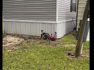 203 E D St, Rayne, LA 70578