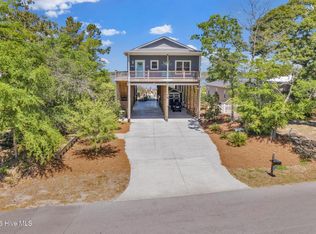 7202 E Yacht Dr, Oak Island, NC 28465