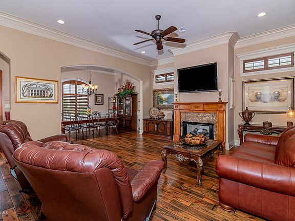 4th image of 220 Bayou Parc Dr