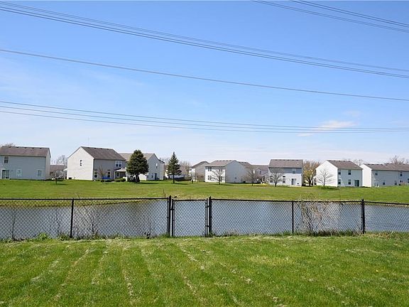 3rd image of 3918 Candle Berry Dr