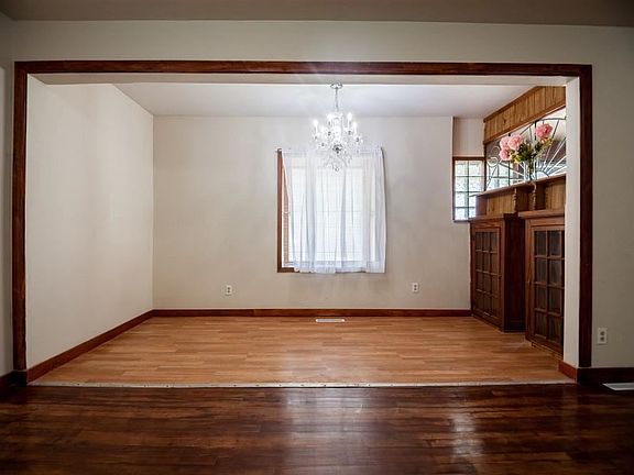 5th image of 1732 N Huston Ave