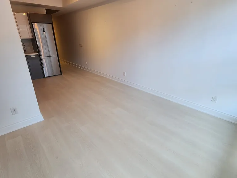 608 Richmond St W #306 — Photo 7