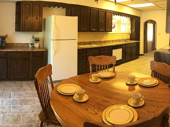 Many cabinets.  Ref stays