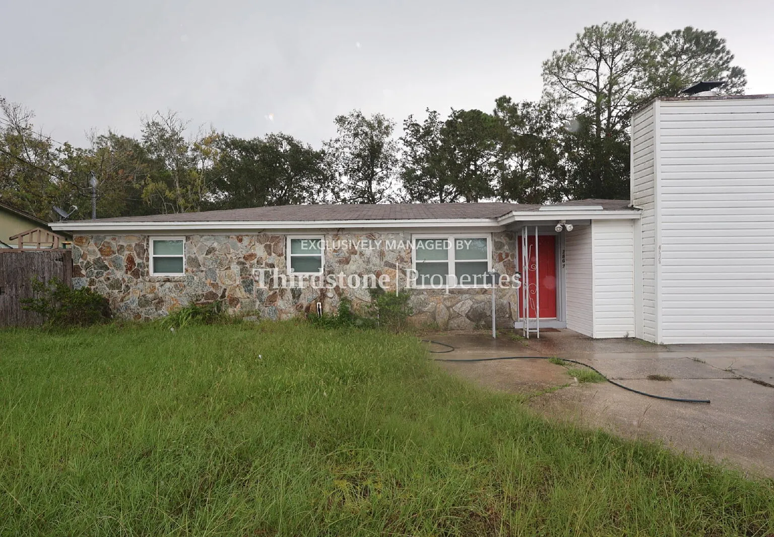 2867 E Goldenrod Cir, Jacksonville, FL 32246 — Photo 1
