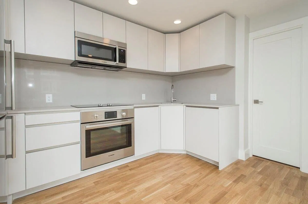 334 Harvard Street — Photo 2