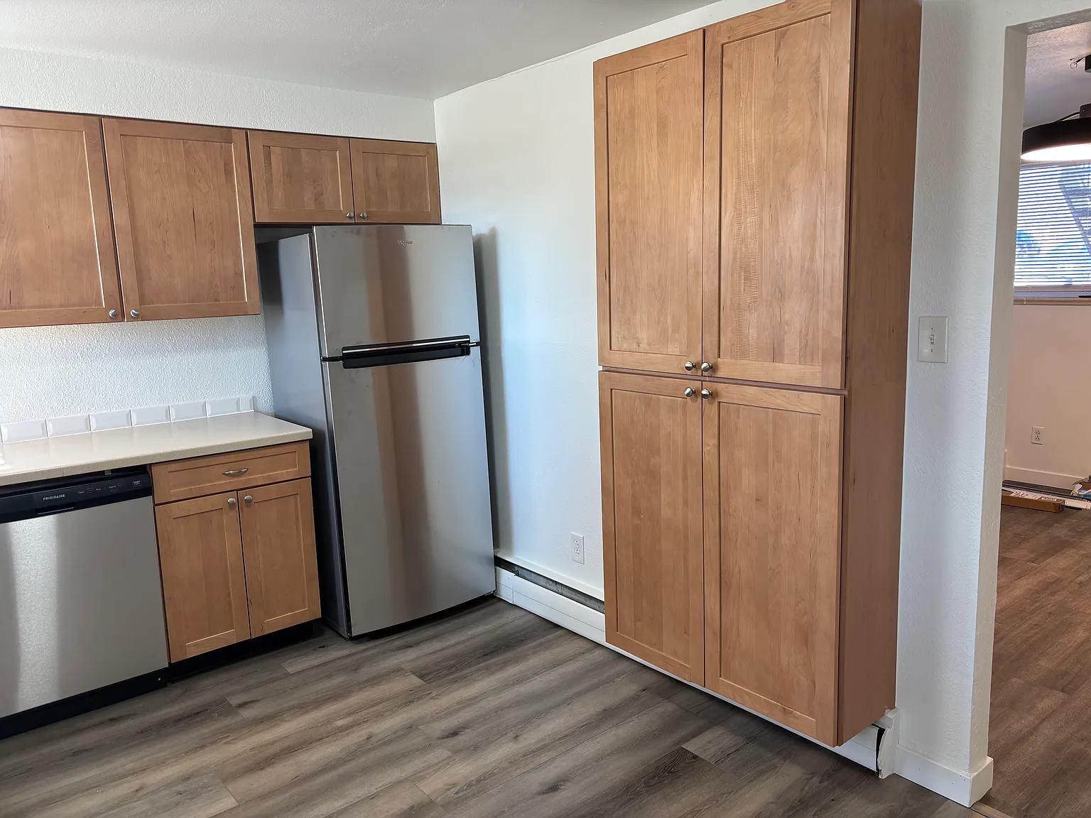 2 bed, 700 sqft, $2,150 — Photo 2