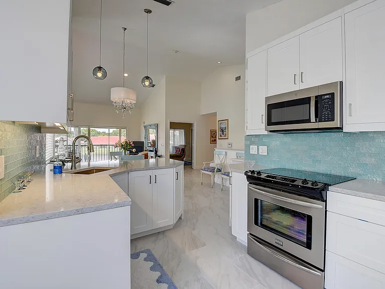 7657 Lexington Club Blvd #C — Photo 10