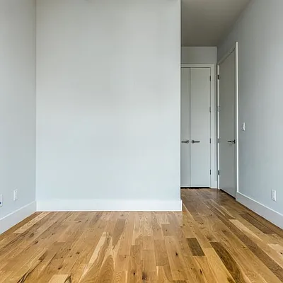 Rented by Nooklyn NYC LLC | media 43