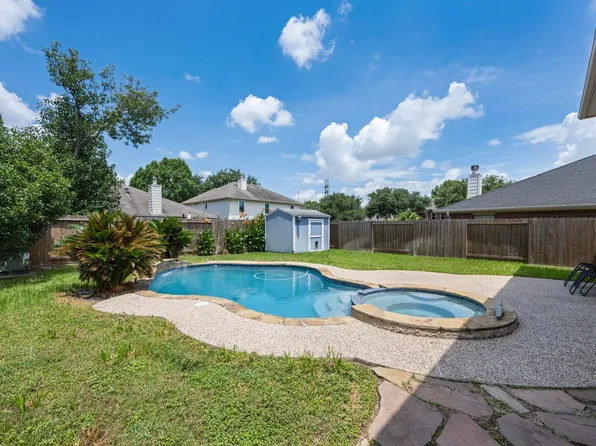 9315 Parkmore Dr, Houston, TX 77095