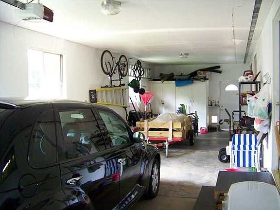 2-Stall Deep Garage