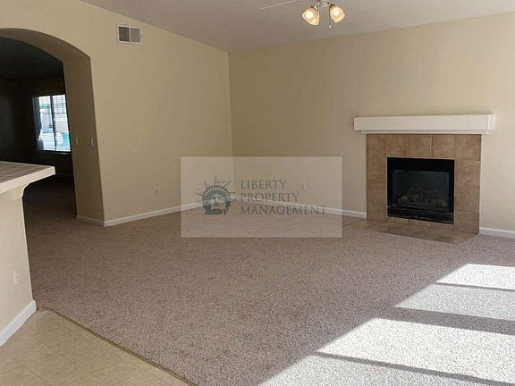 5th image of 8630 Glacier Point Dr