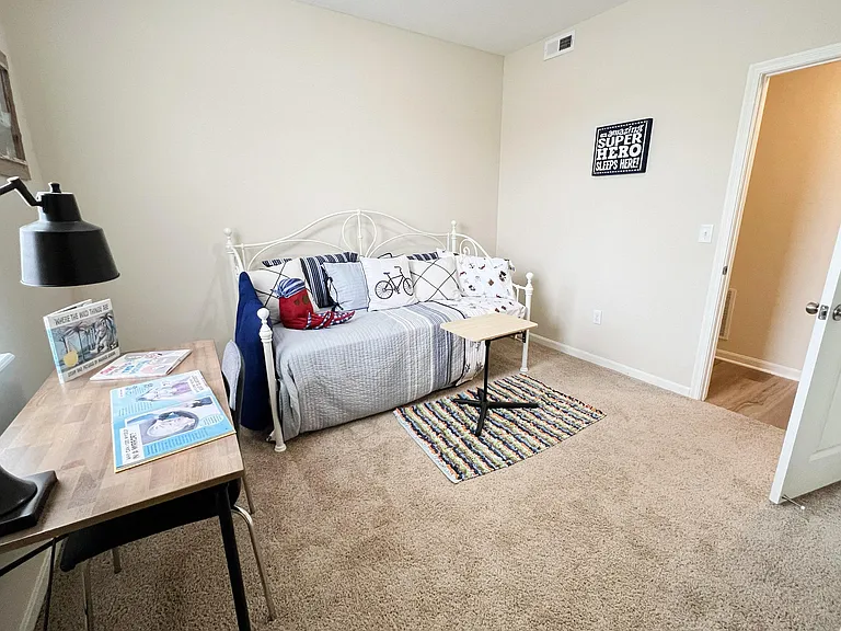 Residences at Northgate Crossing — Photo 22