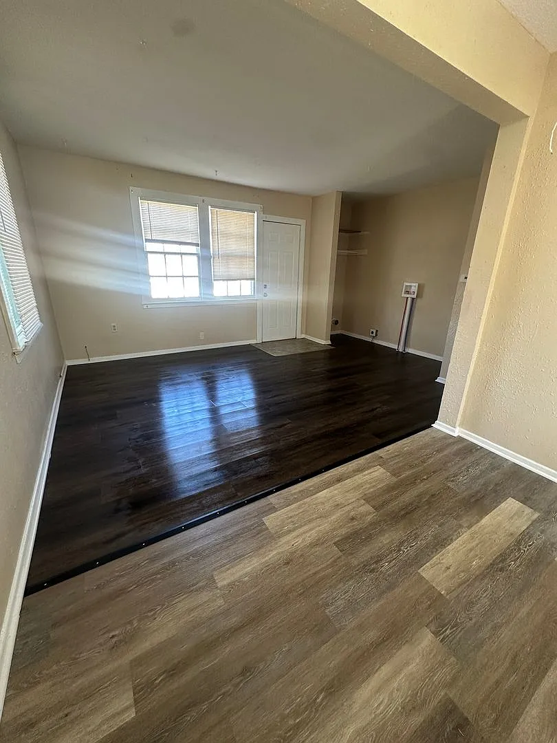 45 Riley Manor — Photo 3