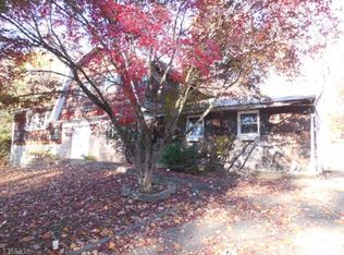 31 Kendall Dr, Ringwood, NJ 07456