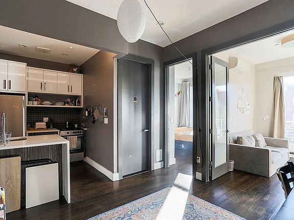 3rd image of 441 Franklin Ave #2F