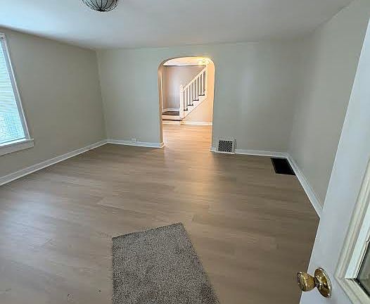 3rd image of 332 College Ave