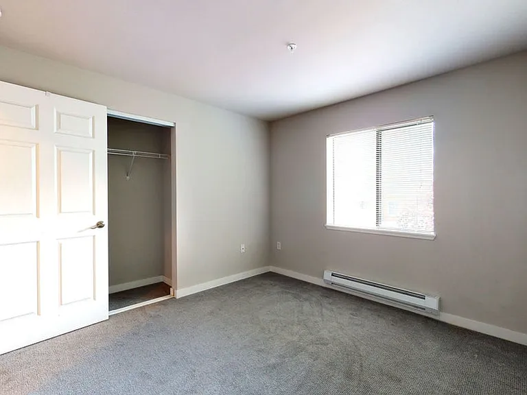 Avalon West Apartments — Photo 23