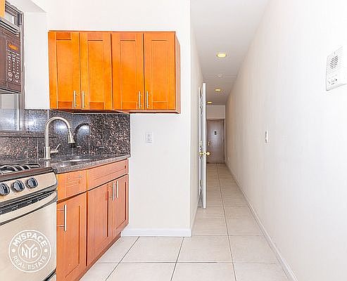 1st image of 674 Lincoln Pl #7B