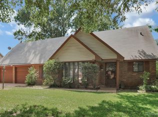 6122 Burgundy Dr, Shreveport, LA 71105