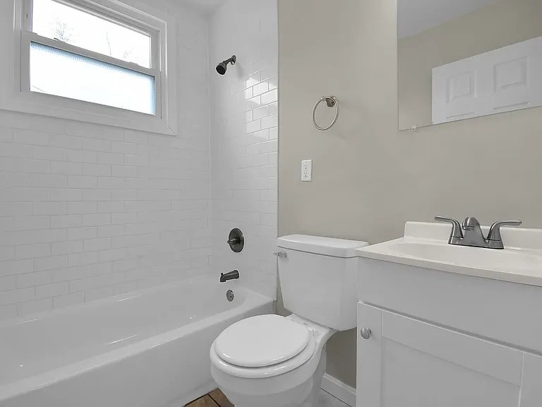 2566 Atwood Ter — Photo 17