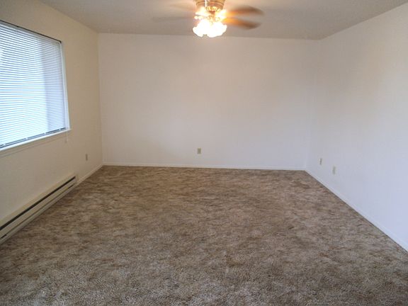 2nd image of 348 Bracken St N APT C